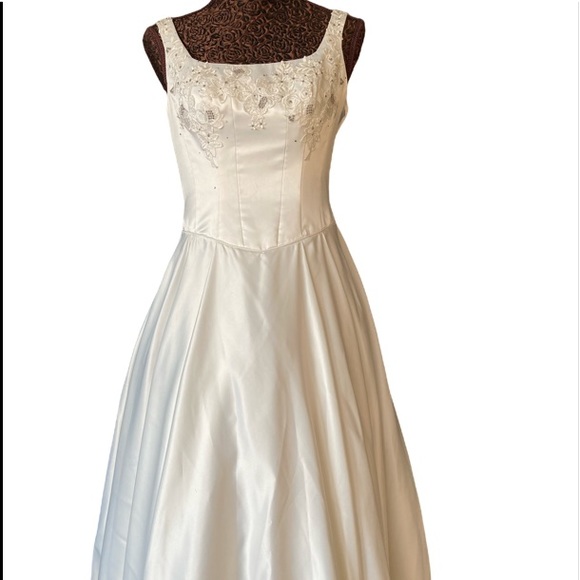 🤍Custom tailored dress/# 0011 - Picture 7 of 16